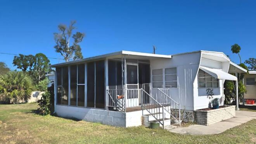 4 7th st West, Nokomis, Florida 34275, 2 Bedrooms Bedrooms, ,1 BathroomBathrooms,Mobile/manufactured,For Sale,7th st West,11623333
