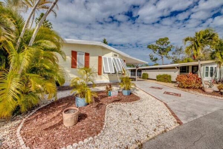 19247 Meadowbrook Ct, North Fort Myers, Florida 33903, 2 Bedrooms Bedrooms, ,2 BathroomsBathrooms,Mobile/manufactured,For Sale,Meadowbrook Ct,11623349