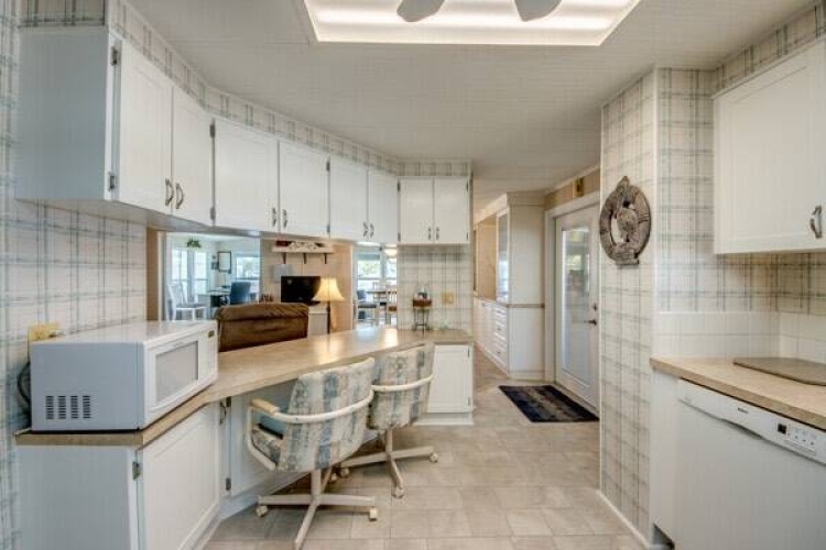 19247 Meadowbrook Ct, North Fort Myers, Florida 33903, 2 Bedrooms Bedrooms, ,2 BathroomsBathrooms,Mobile/manufactured,For Sale,Meadowbrook Ct,11623349