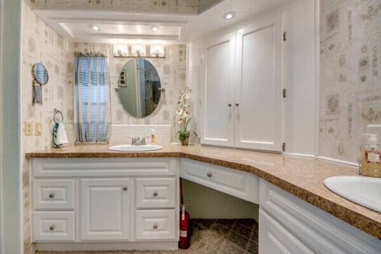 19247 Meadowbrook Ct, North Fort Myers, Florida 33903, 2 Bedrooms Bedrooms, ,2 BathroomsBathrooms,Mobile/manufactured,For Sale,Meadowbrook Ct,11623349