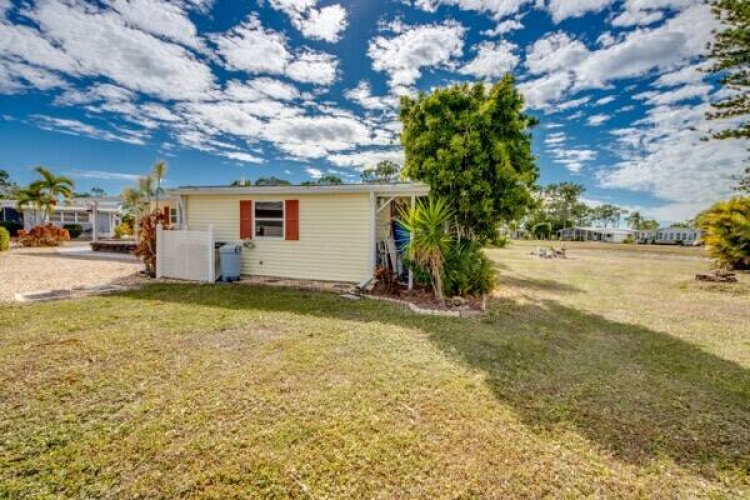 19247 Meadowbrook Ct, North Fort Myers, Florida 33903, 2 Bedrooms Bedrooms, ,2 BathroomsBathrooms,Mobile/manufactured,For Sale,Meadowbrook Ct,11623349