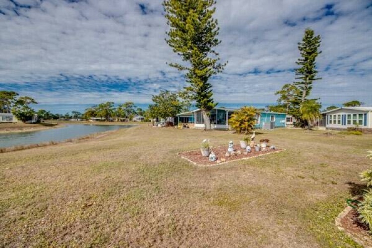 19247 Meadowbrook Ct, North Fort Myers, Florida 33903, 2 Bedrooms Bedrooms, ,2 BathroomsBathrooms,Mobile/manufactured,For Sale,Meadowbrook Ct,11623349