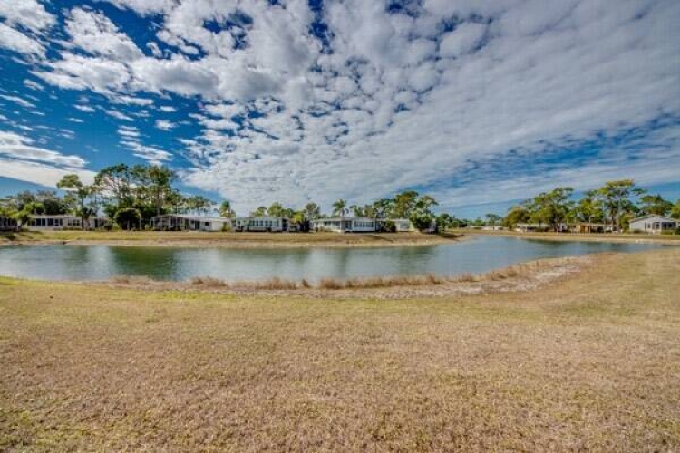 19247 Meadowbrook Ct, North Fort Myers, Florida 33903, 2 Bedrooms Bedrooms, ,2 BathroomsBathrooms,Mobile/manufactured,For Sale,Meadowbrook Ct,11623349