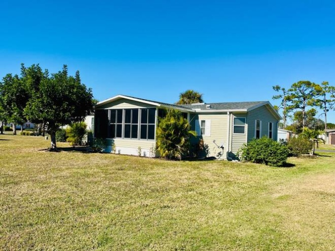 1006 Pine Lakes Blvd., North Fort Myers, Florida 34952, 2 Bedrooms Bedrooms, ,2 BathroomsBathrooms,Mobile/manufactured,For Sale,Pine Lakes Blvd.,11623638