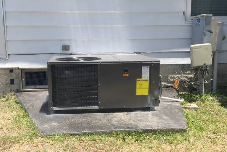 5226 Camelot Dr E, Sarasota, Florida 34233, 2 Bedrooms Bedrooms, ,2 BathroomsBathrooms,Mobile/manufactured,For Sale,Camelot Dr E,11623678