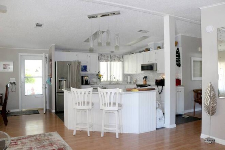 5536 Tewkesbury Pl, Sarasota, Florida 34241, 2 Bedrooms Bedrooms, ,2 BathroomsBathrooms,Mobile/manufactured,For Sale,Tewkesbury Pl,11630321