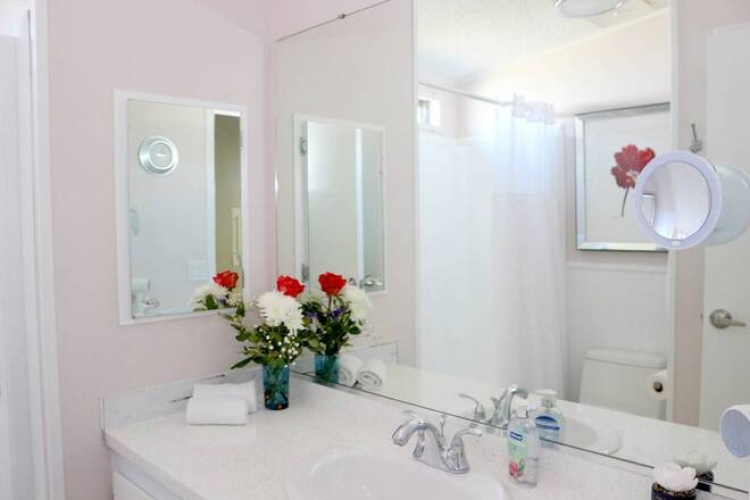 5536 Tewkesbury Pl, Sarasota, Florida 34241, 2 Bedrooms Bedrooms, ,2 BathroomsBathrooms,Mobile/manufactured,For Sale,Tewkesbury Pl,11630321