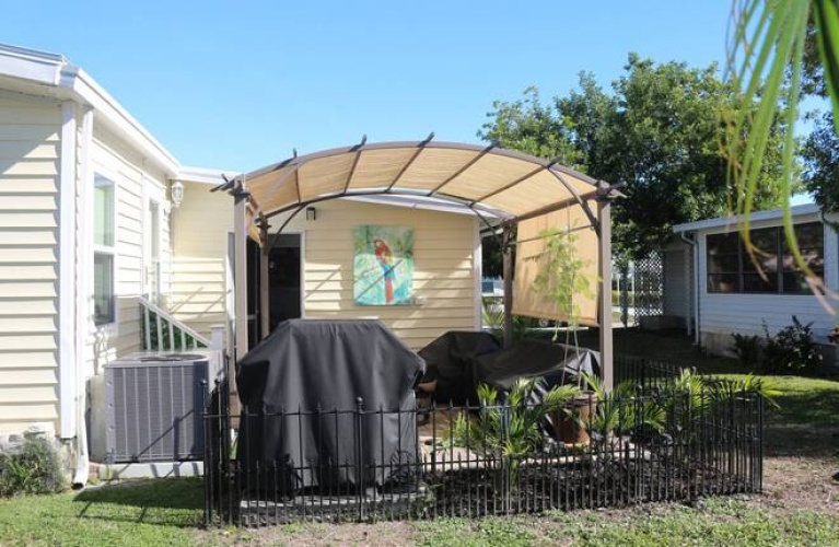 5536 Tewkesbury Pl, Sarasota, Florida 34241, 2 Bedrooms Bedrooms, ,2 BathroomsBathrooms,Mobile/manufactured,For Sale,Tewkesbury Pl,11630321