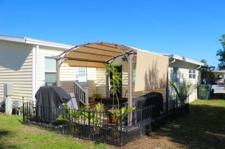 5536 Tewkesbury Pl, Sarasota, Florida 34241, 2 Bedrooms Bedrooms, ,2 BathroomsBathrooms,Mobile/manufactured,For Sale,Tewkesbury Pl,11630321