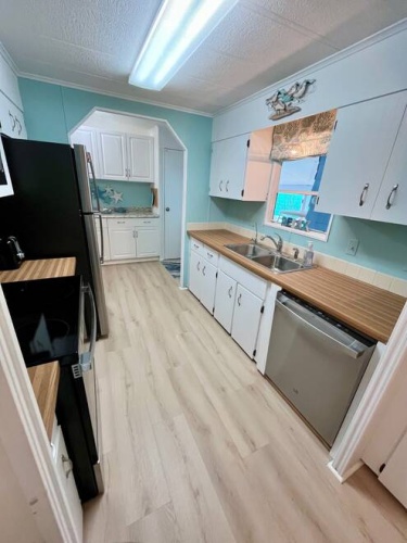 19397 Deer Creek Ct., North Fort Myers, Florida 33903, 3 Bedrooms Bedrooms, ,2 BathroomsBathrooms,Mobile/manufactured,For Sale,Deer Creek Ct.,11630850