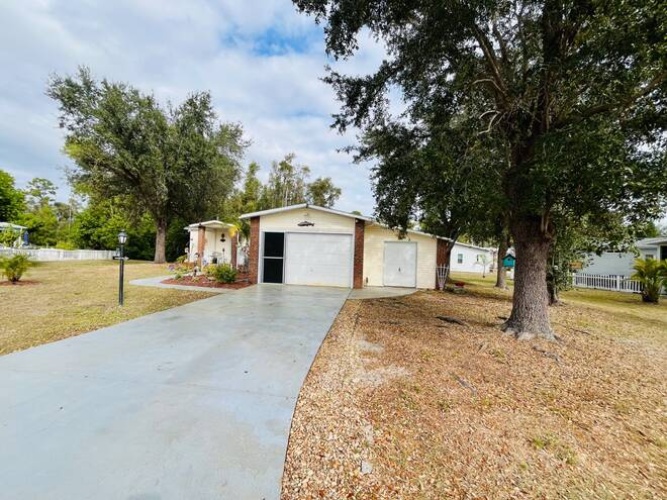 10511 Lakeloop Rd, North Fort Myers, Florida 33903, 2 Bedrooms Bedrooms, ,2 BathroomsBathrooms,Mobile/manufactured,For Sale,Lakeloop Rd,11631146