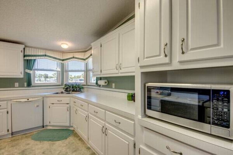 10846 Moss Creek Ct., North Fort Myers, Florida 33903, 2 Bedrooms Bedrooms, ,2 BathroomsBathrooms,Mobile/manufactured,For Sale,Moss Creek Ct.,11632144