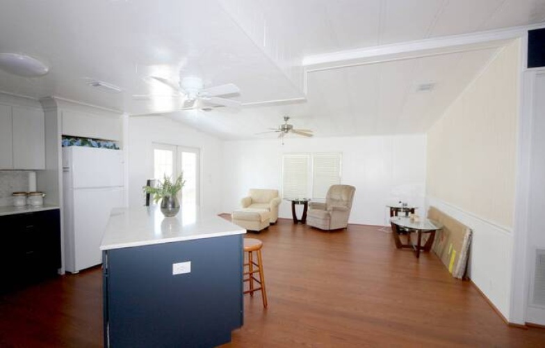 5688 Halifax Dr, Sarasota, Florida 34233, 2 Bedrooms Bedrooms, ,2 BathroomsBathrooms,Mobile/manufactured,For Sale,Halifax Dr,11506937