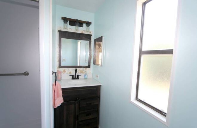 5688 Halifax Dr, Sarasota, Florida 34233, 2 Bedrooms Bedrooms, ,2 BathroomsBathrooms,Mobile/manufactured,For Sale,Halifax Dr,11506937