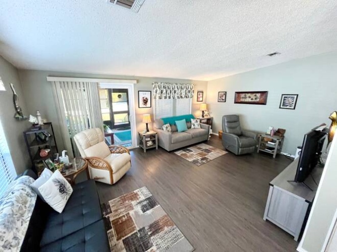 19252 Tuckaway ct, North Fort Myers, Florida 33903, 2 Bedrooms Bedrooms, ,2 BathroomsBathrooms,Mobile/manufactured,For Sale,Tuckaway ct,11633111