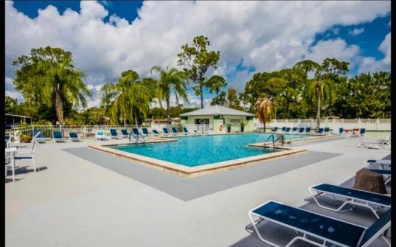 19252 Tuckaway ct, North Fort Myers, Florida 33903, 2 Bedrooms Bedrooms, ,2 BathroomsBathrooms,Mobile/manufactured,For Sale,Tuckaway ct,11633111