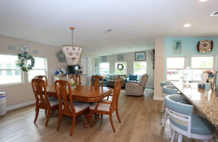 6497 Wakefield Ln, Sarasota, Florida 34241, 2 Bedrooms Bedrooms, ,2 BathroomsBathrooms,Mobile/manufactured,For Sale,Wakefield Ln,11633698