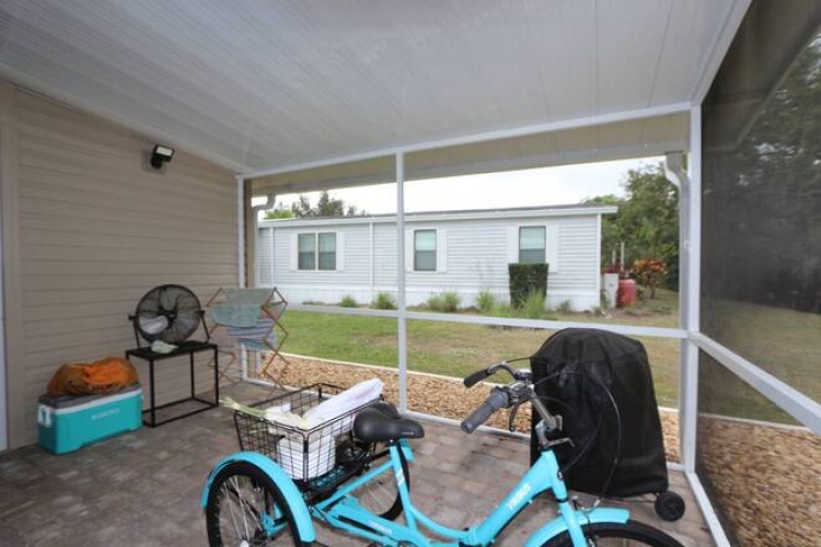 6497 Wakefield Ln, Sarasota, Florida 34241, 2 Bedrooms Bedrooms, ,2 BathroomsBathrooms,Mobile/manufactured,For Sale,Wakefield Ln,11633698