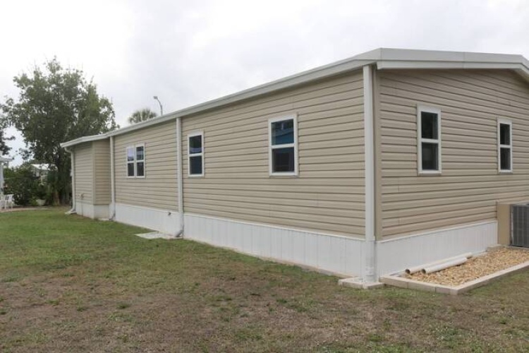 6497 Wakefield Ln, Sarasota, Florida 34241, 2 Bedrooms Bedrooms, ,2 BathroomsBathrooms,Mobile/manufactured,For Sale,Wakefield Ln,11633698