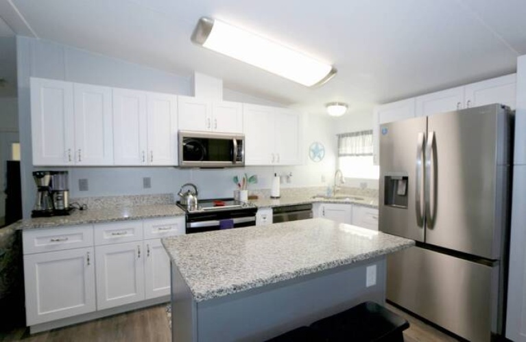 7020 Captain Kid Ave, Sarasota, Florida 34231, 2 Bedrooms Bedrooms, ,2 BathroomsBathrooms,Mobile/manufactured,For Sale,Captain Kid Ave,11640607