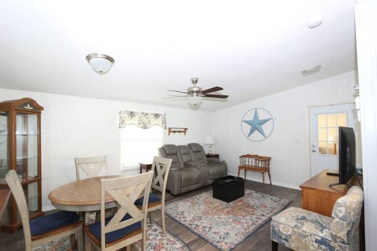 7020 Captain Kid Ave, Sarasota, Florida 34231, 2 Bedrooms Bedrooms, ,2 BathroomsBathrooms,Mobile/manufactured,For Sale,Captain Kid Ave,11640607