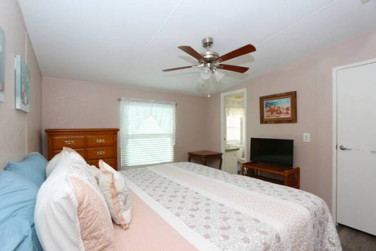 7020 Captain Kid Ave, Sarasota, Florida 34231, 2 Bedrooms Bedrooms, ,2 BathroomsBathrooms,Mobile/manufactured,For Sale,Captain Kid Ave,11640607