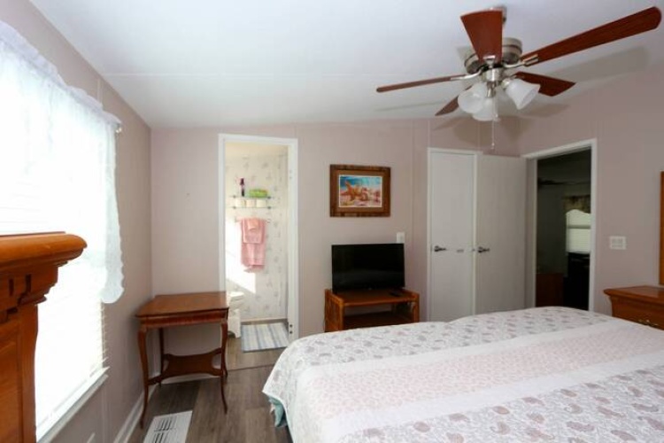 7020 Captain Kid Ave, Sarasota, Florida 34231, 2 Bedrooms Bedrooms, ,2 BathroomsBathrooms,Mobile/manufactured,For Sale,Captain Kid Ave,11640607