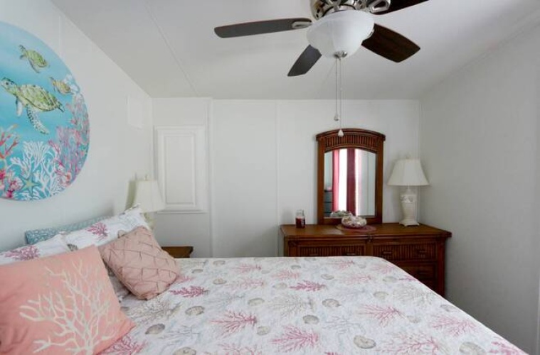 7020 Captain Kid Ave, Sarasota, Florida 34231, 2 Bedrooms Bedrooms, ,2 BathroomsBathrooms,Mobile/manufactured,For Sale,Captain Kid Ave,11640607