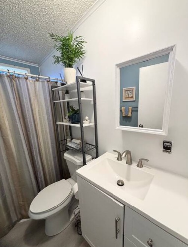 1640 S Scenic Highway, Frostproof, Florida 33843, 2 Bedrooms Bedrooms, ,2 BathroomsBathrooms,Mobile/manufactured,For Sale,S Scenic Highway,11650881