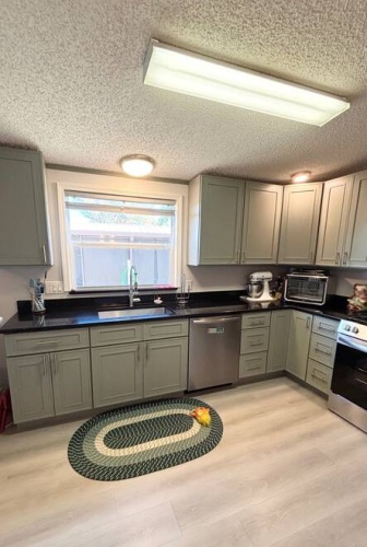 1640 S Scenic Highway, Frostproof, Florida 33843, 2 Bedrooms Bedrooms, ,2 BathroomsBathrooms,Mobile/manufactured,For Sale,S Scenic Highway,11650881