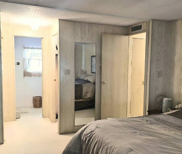 100 Captiva St, Nokomis, Florida 34275, 2 Bedrooms Bedrooms, 5 Rooms Rooms,2 BathroomsBathrooms,Mobile/manufactured,For Sale,Captiva St,11651303