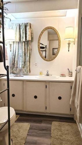 100 Captiva St, Nokomis, Florida 34275, 2 Bedrooms Bedrooms, 5 Rooms Rooms,2 BathroomsBathrooms,Mobile/manufactured,For Sale,Captiva St,11651303