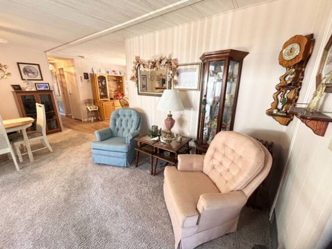 3018 Vine Lane, Sebring, Florida 33870, 2 Bedrooms Bedrooms, ,2 BathroomsBathrooms,Mobile/manufactured,For Sale,Vine Lane,11654737