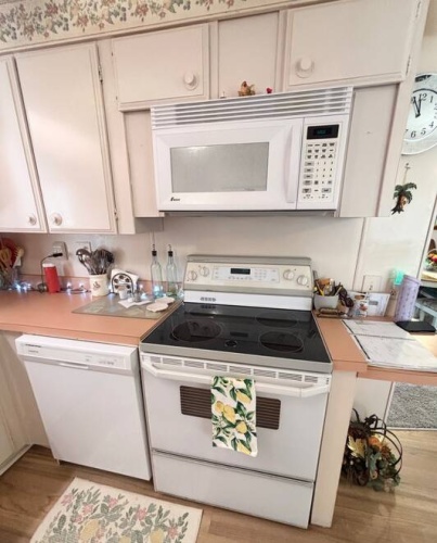 3018 Vine Lane, Sebring, Florida 33870, 2 Bedrooms Bedrooms, ,2 BathroomsBathrooms,Mobile/manufactured,For Sale,Vine Lane,11654737