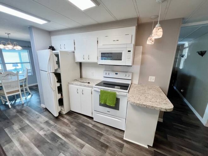 5 Hacha Ct., Fort Myers, Florida 33908, 2 Bedrooms Bedrooms, ,2 BathroomsBathrooms,Mobile/manufactured,For Sale,Hacha Ct.,11658328