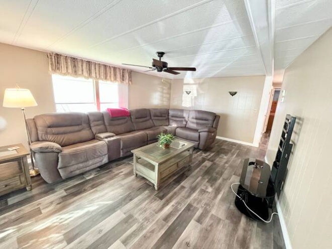 5 Hacha Ct., Fort Myers, Florida 33908, 2 Bedrooms Bedrooms, ,2 BathroomsBathrooms,Mobile/manufactured,For Sale,Hacha Ct.,11658328