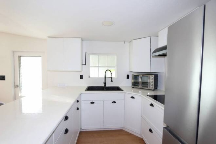 2320 BeeRidge Rd, Sarasota, Florida 34239, 2 Bedrooms Bedrooms, ,1 BathroomBathrooms,Mobile/manufactured,For Sale,BeeRidge Rd,11559165