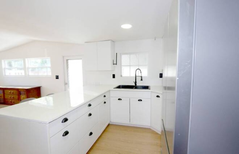 2320 BeeRidge Rd, Sarasota, Florida 34239, 2 Bedrooms Bedrooms, ,1 BathroomBathrooms,Mobile/manufactured,For Sale,BeeRidge Rd,11559165