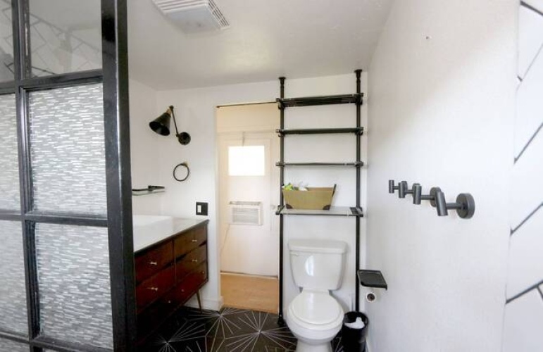 2320 BeeRidge Rd, Sarasota, Florida 34239, 2 Bedrooms Bedrooms, ,1 BathroomBathrooms,Mobile/manufactured,For Sale,BeeRidge Rd,11559165