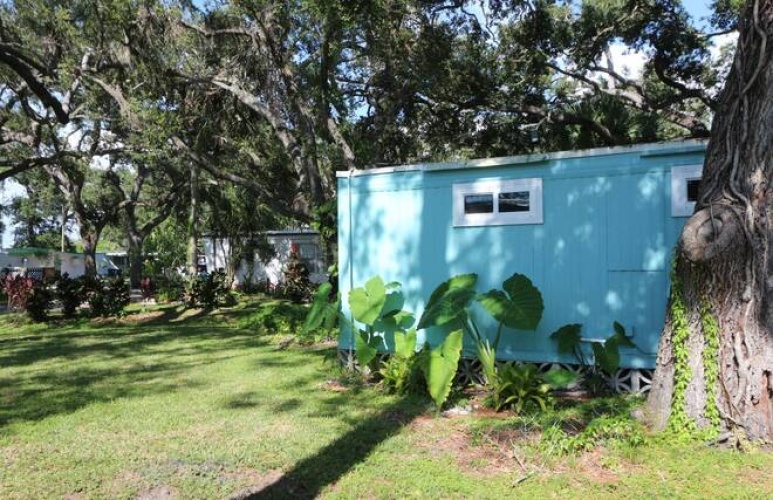 2320 BeeRidge Rd, Sarasota, Florida 34239, 2 Bedrooms Bedrooms, ,1 BathroomBathrooms,Mobile/manufactured,For Sale,BeeRidge Rd,11559165