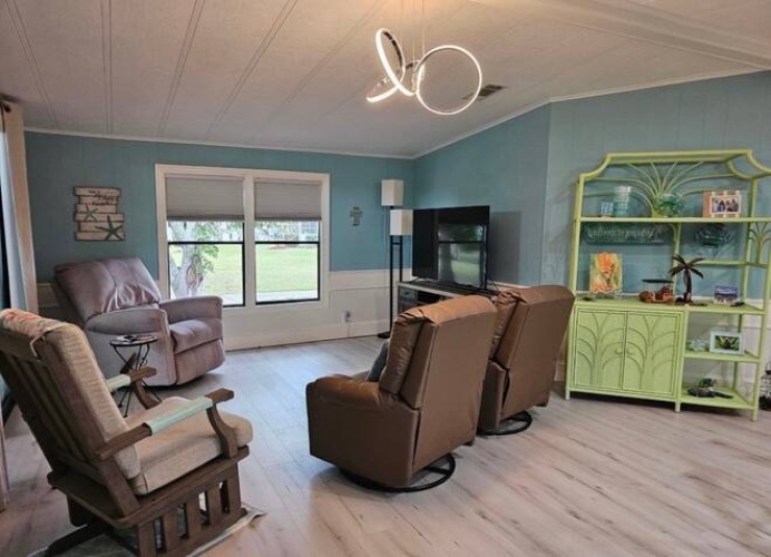 19319 TuckAway Ct, North Fort Myers, Florida 33903, 2 Bedrooms Bedrooms, ,2 BathroomsBathrooms,Mobile/manufactured,For Sale,TuckAway Ct,11665253