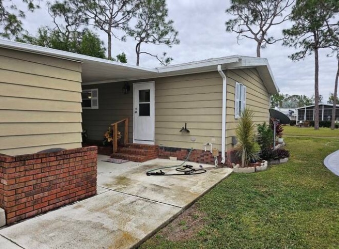 19319 TuckAway Ct, North Fort Myers, Florida 33903, 2 Bedrooms Bedrooms, ,2 BathroomsBathrooms,Mobile/manufactured,For Sale,TuckAway Ct,11665253