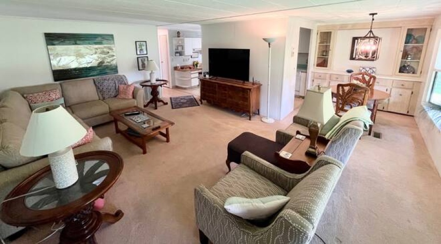 19196 MEADOWBROOK CT, NORTH FORT MYERS, Florida 33903, 2 Bedrooms Bedrooms, ,2 BathroomsBathrooms,Mobile/manufactured,For Sale,MEADOWBROOK CT,11583184