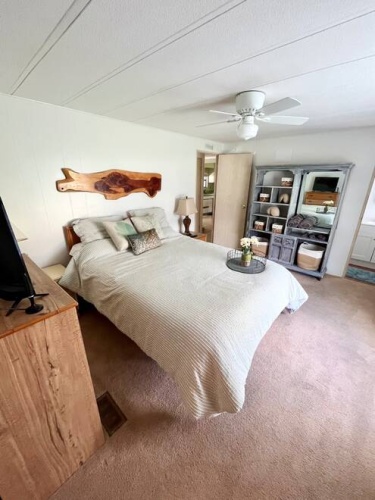 19196 MEADOWBROOK CT, NORTH FORT MYERS, Florida 33903, 2 Bedrooms Bedrooms, ,2 BathroomsBathrooms,Mobile/manufactured,For Sale,MEADOWBROOK CT,11583184