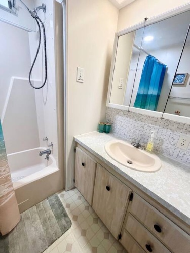 19196 MEADOWBROOK CT, NORTH FORT MYERS, Florida 33903, 2 Bedrooms Bedrooms, ,2 BathroomsBathrooms,Mobile/manufactured,For Sale,MEADOWBROOK CT,11583184