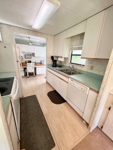 19196 MEADOWBROOK CT, NORTH FORT MYERS, Florida 33903, 2 Bedrooms Bedrooms, ,2 BathroomsBathrooms,Mobile/manufactured,For Sale,MEADOWBROOK CT,11583184