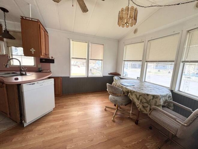 5905 NE Cubitis Ave, Arcadia, Florida 34266, 1 Bedroom Bedrooms, ,1 BathroomBathrooms,Mobile/manufactured,For Sale,NE Cubitis Ave,11669003