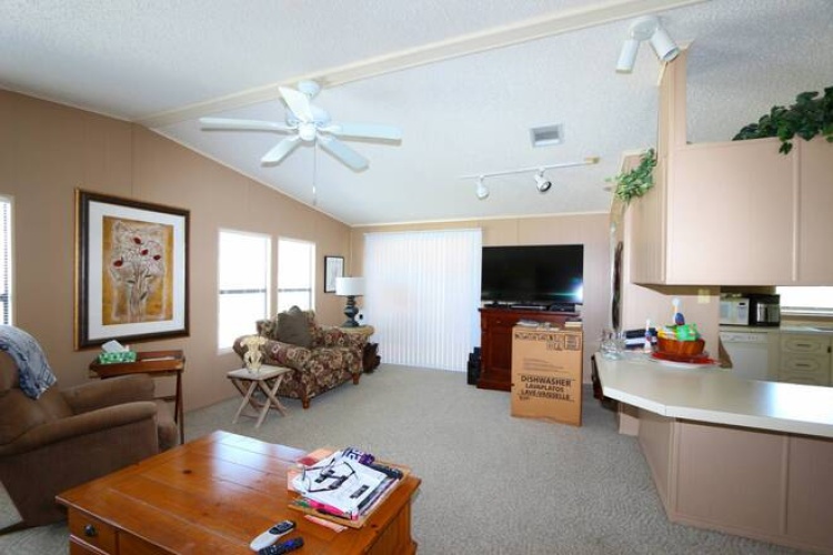 5743 Queensbury Blvd, Sarasota, Florida 34241, 2 Bedrooms Bedrooms, ,2 BathroomsBathrooms,Mobile/manufactured,For Sale,Queensbury Blvd,11669594