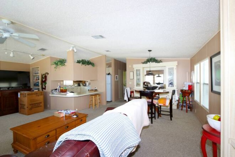 5743 Queensbury Blvd, Sarasota, Florida 34241, 2 Bedrooms Bedrooms, ,2 BathroomsBathrooms,Mobile/manufactured,For Sale,Queensbury Blvd,11669594