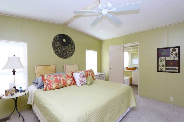 5743 Queensbury Blvd, Sarasota, Florida 34241, 2 Bedrooms Bedrooms, ,2 BathroomsBathrooms,Mobile/manufactured,For Sale,Queensbury Blvd,11669594